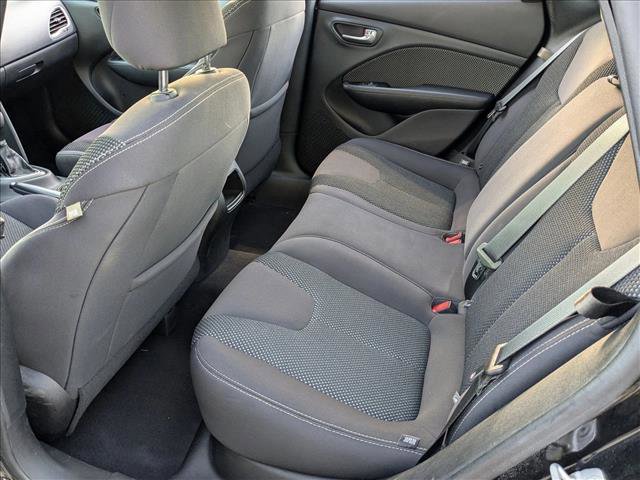 Used 2015 Dodge Dart SXT image 17