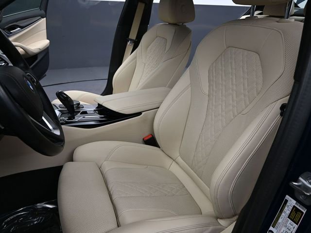 Used 2023 BMW 530i w/ Premium Package image 17
