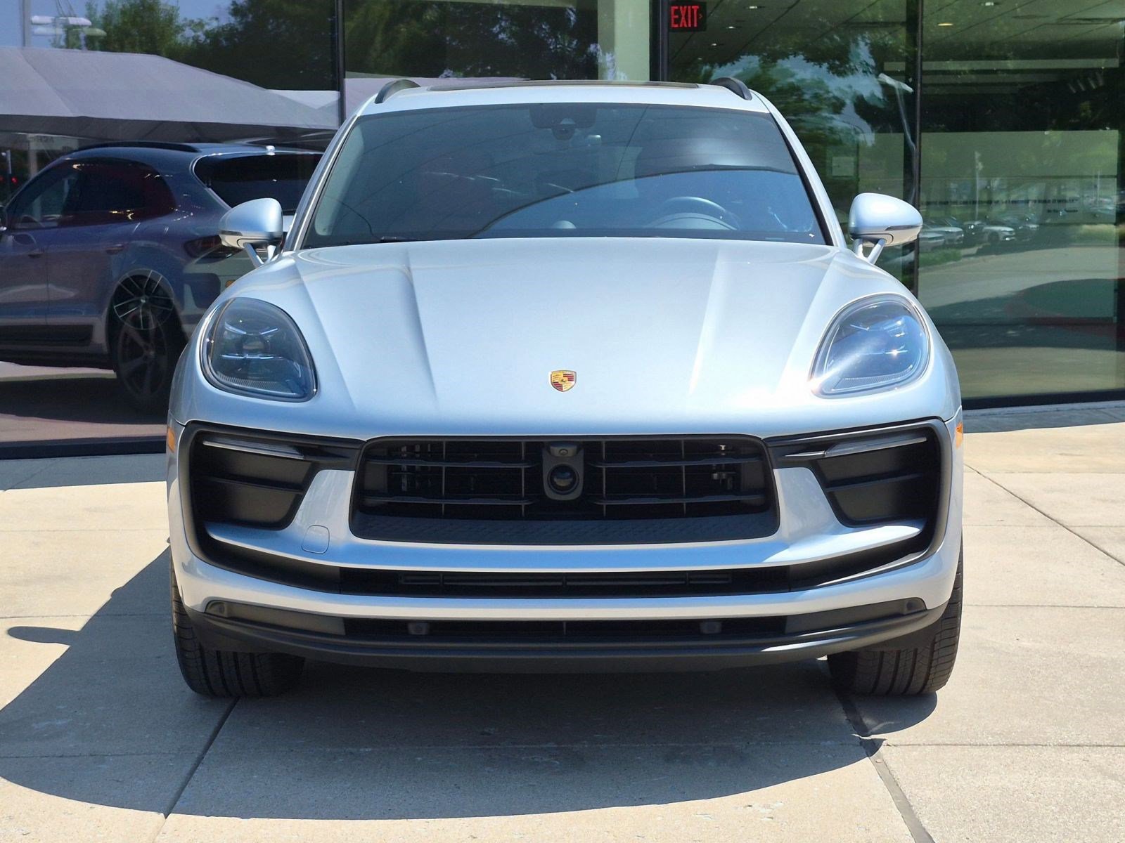 Certified 2026 Porsche Macan AWD/4WD image 6