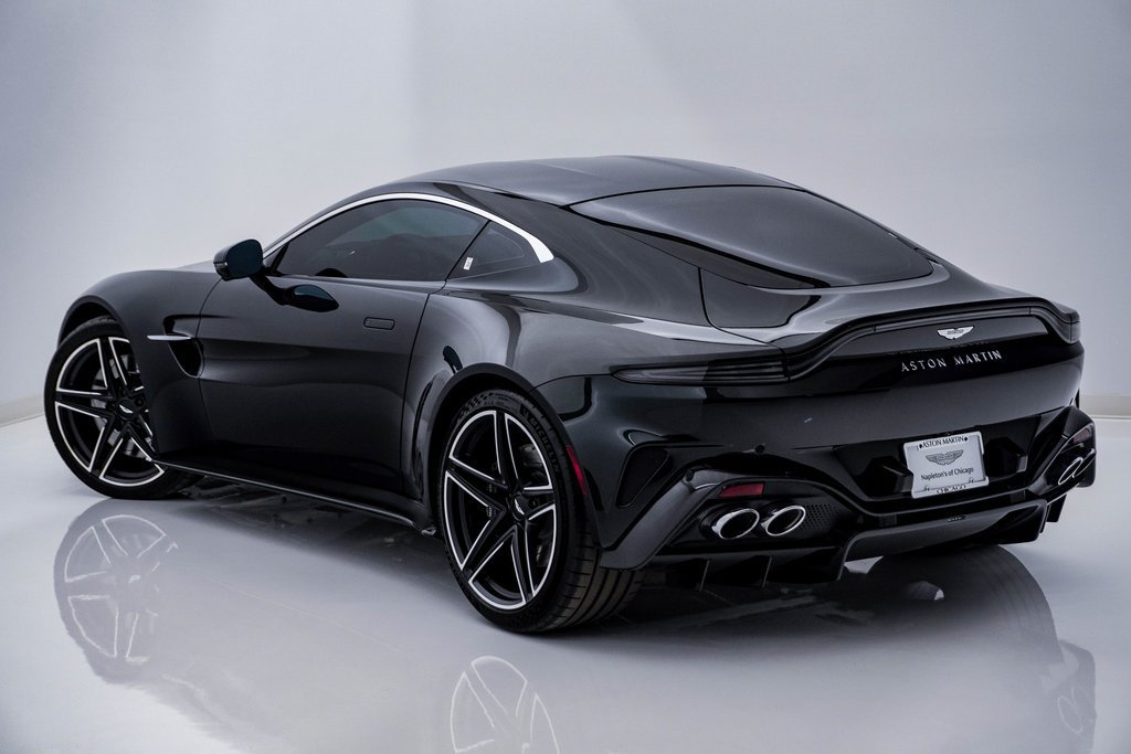 Used 2026 Aston Martin V8 Vantage Coupe RWD image 12