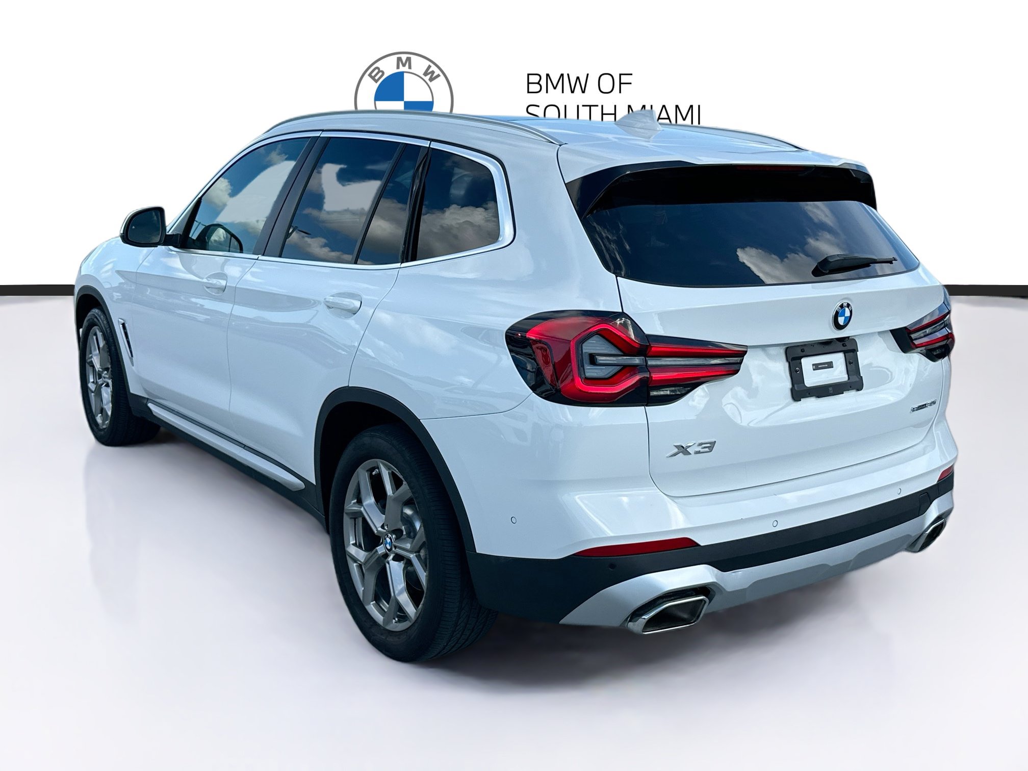 Used 2024 BMW X3 sDrive30i w/ Convenience Package RWD image 5