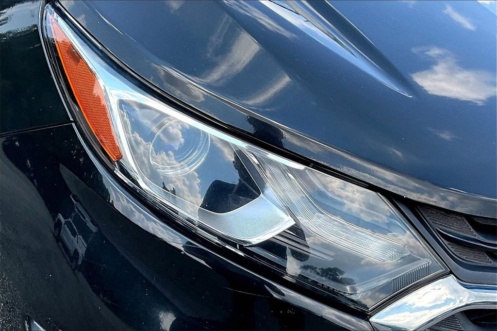 Certified 2018 Chevrolet Equinox LS image 27