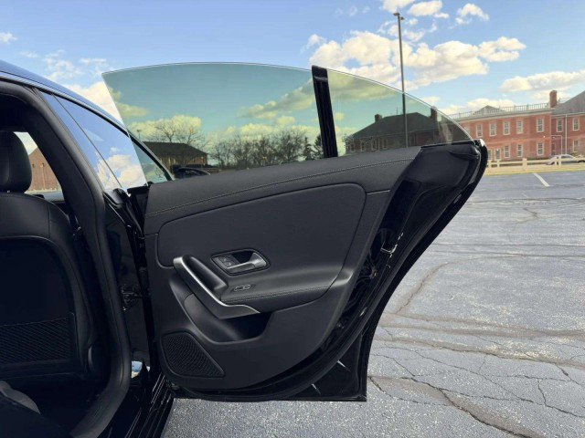 Used 2023 Mercedes-Benz CLA 250 4MATIC image 29