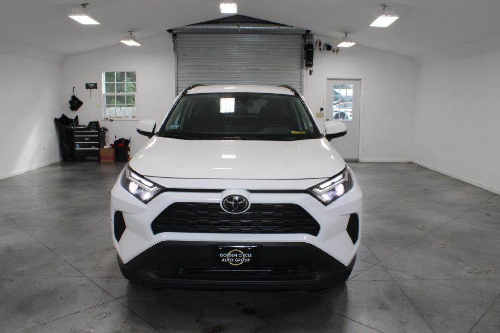 Used 2025 Toyota RAV4 XLE AWD/4WD image 3