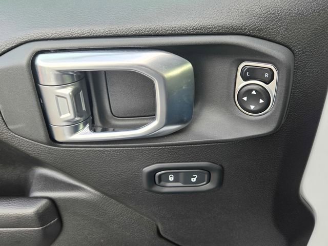 Used 2024 Jeep Wrangler Unlimited w/ Convenience Group image 19