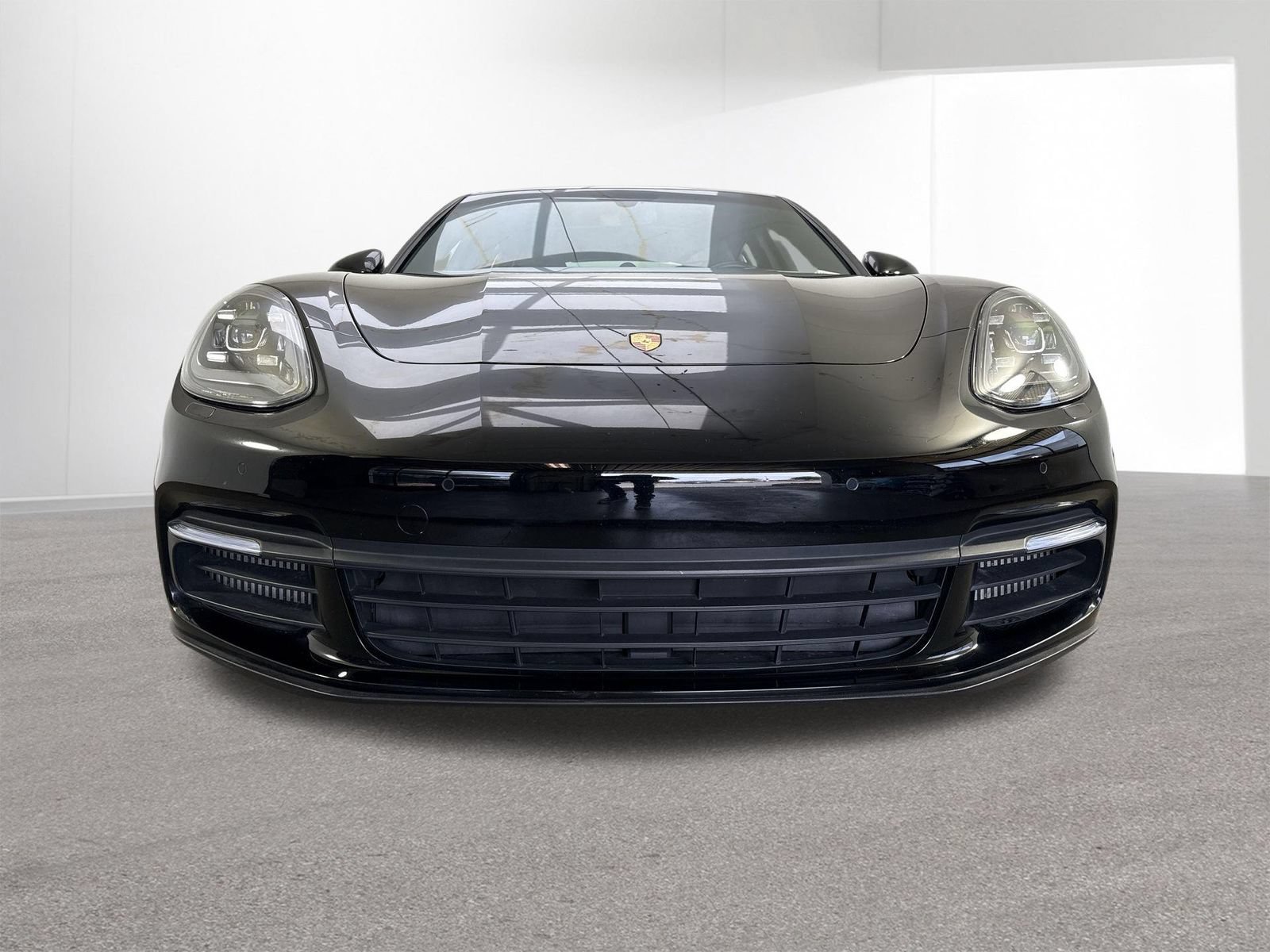 Used 2018 Porsche Panamera 4S AWD/4WD image 25