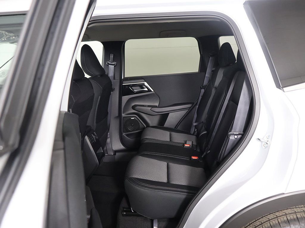 New 2026 Mitsubishi Outlander ES AWD/4WD image 28