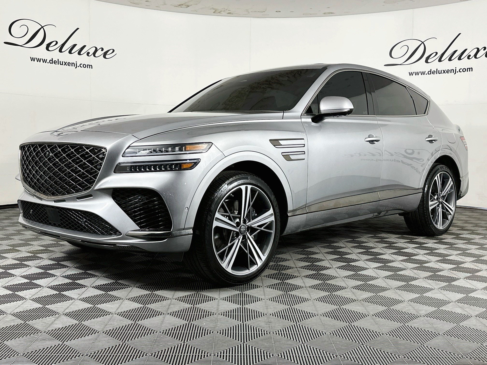 Used 2025 Genesis GV80 3.5T e-SC AWD/4WD image 3