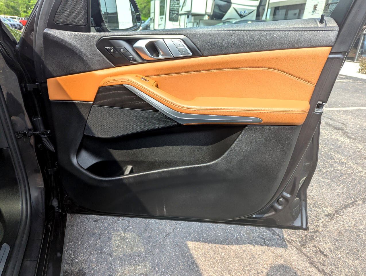 Used 2022 BMW X7 xDrive40i w/ Luxury Seating Package image 36