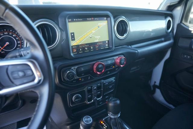 Used 2022 Jeep Gladiator Overland w/ Auxiliary Switch Group image 19