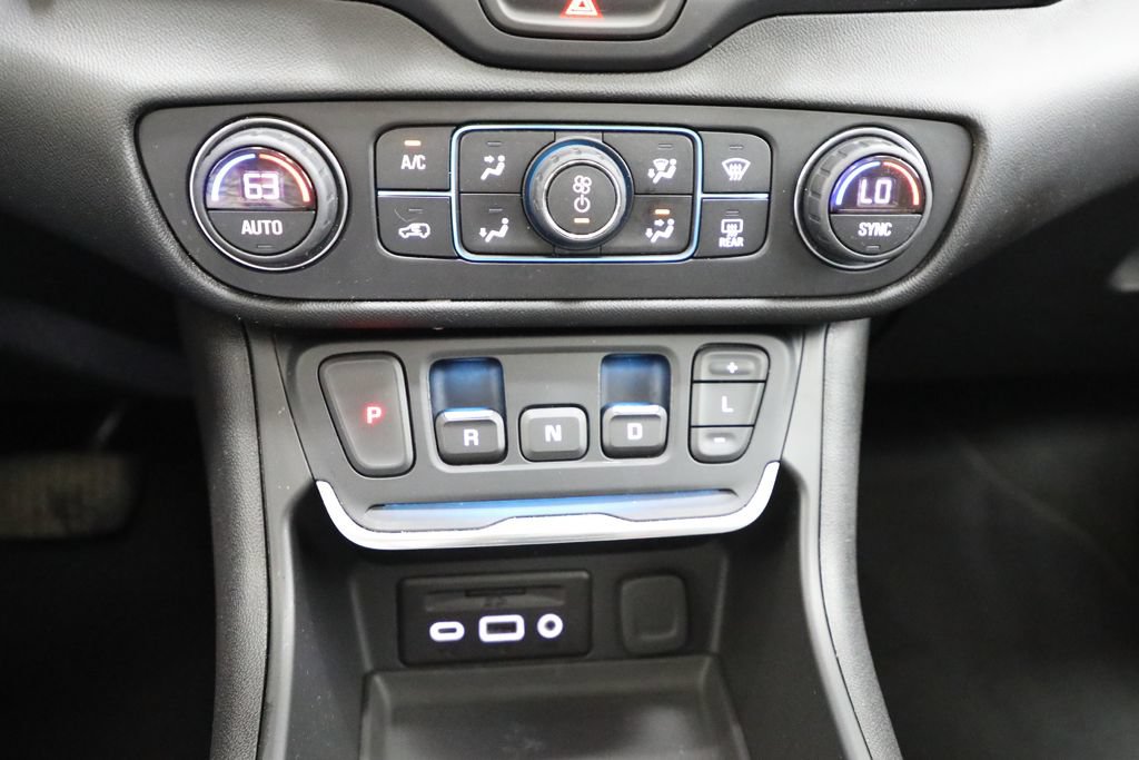 Certified 2019 GMC Terrain Denali w/ Advanced Safety Package AWD/4WD image 6