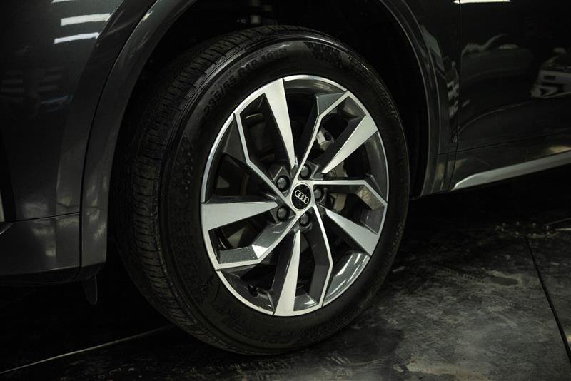 Used 2022 Audi Q5 2.0T Premium Plus AWD/4WD image 3