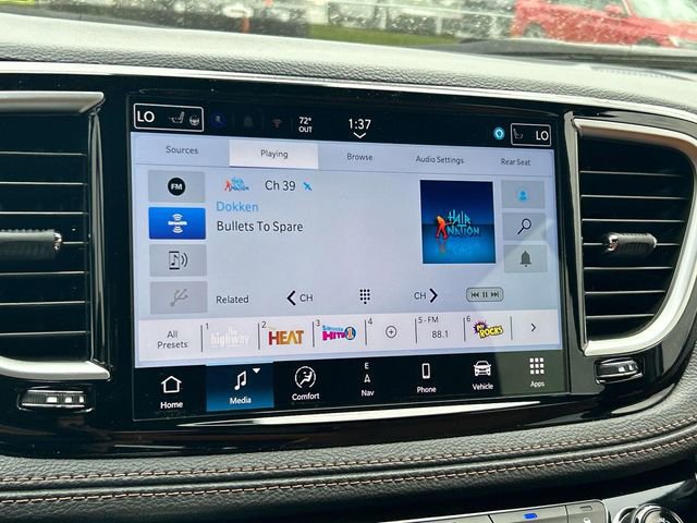 New 2026 Chrysler Pacifica Pinnacle FWD image 35
