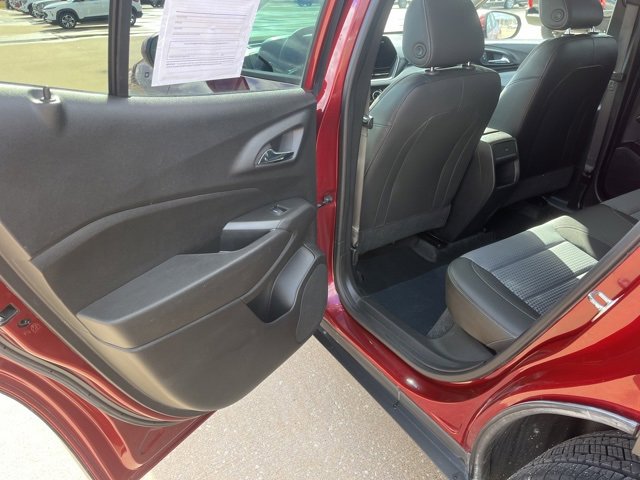 Used 2024 Chevrolet Trax LT w/ Driver Confidence Package image 33