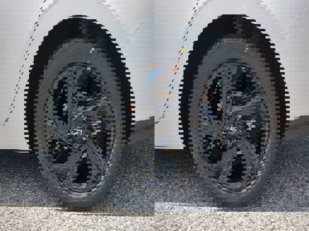 New 2026 Hyundai Elantra Sport image 14