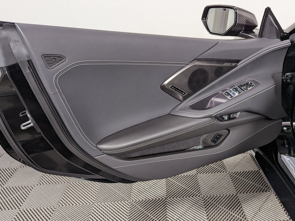 Used 2024 Chevrolet Corvette Stingray Preferred Conv w/ Z51 Performance Package RWD image 17