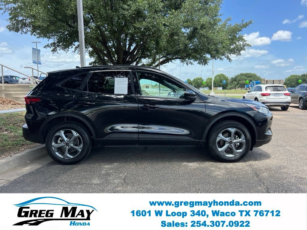 Used 2025 Ford Escape ST-Line Select AWD/4WD image 8