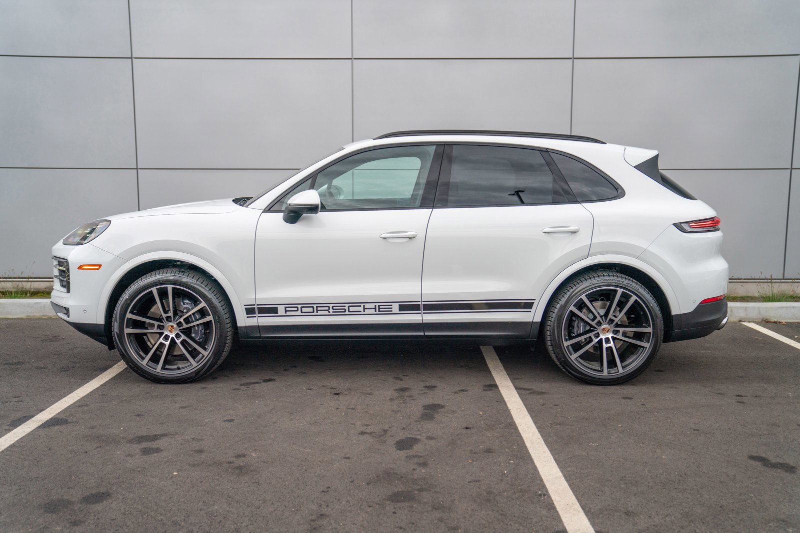 Certified 2026 Porsche Cayenne image 2