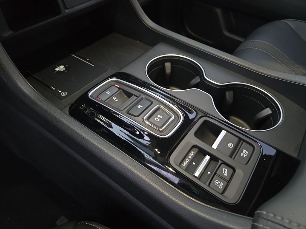 Used 2025 Honda Pilot EX-L image 25