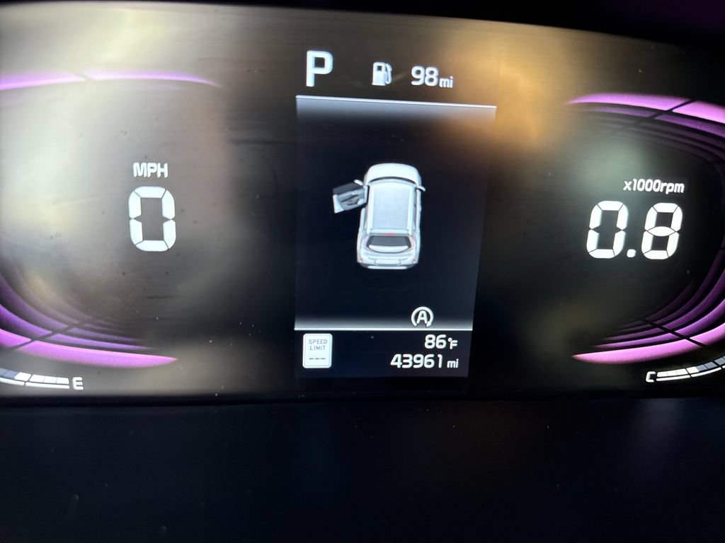 Used 2023 Kia Soul LX FWD image 26