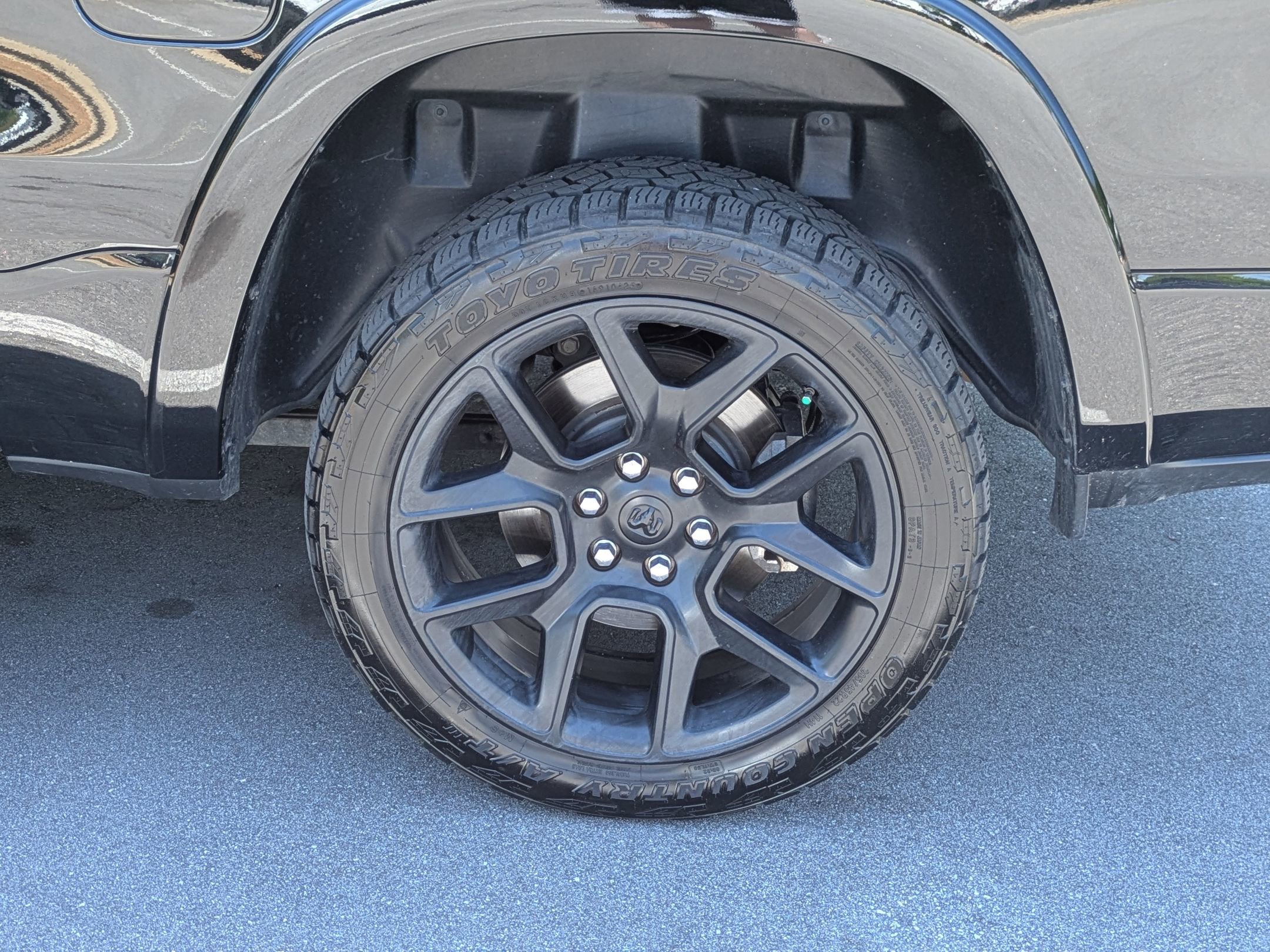 Used 2022 RAM 1500 Laramie AWD/4WD image 8