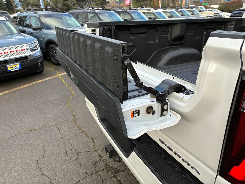 Used 2024 GMC Sierra 3500 Denali Ultimate image 9