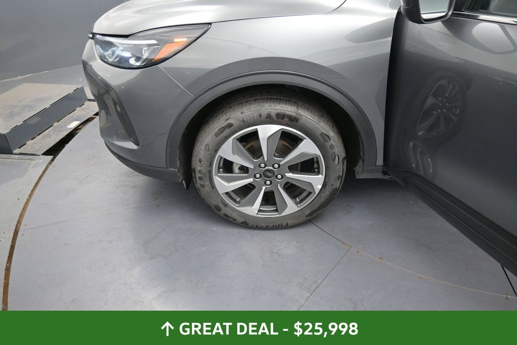 Used 2025 Ford Escape Platinum AWD/4WD image 15