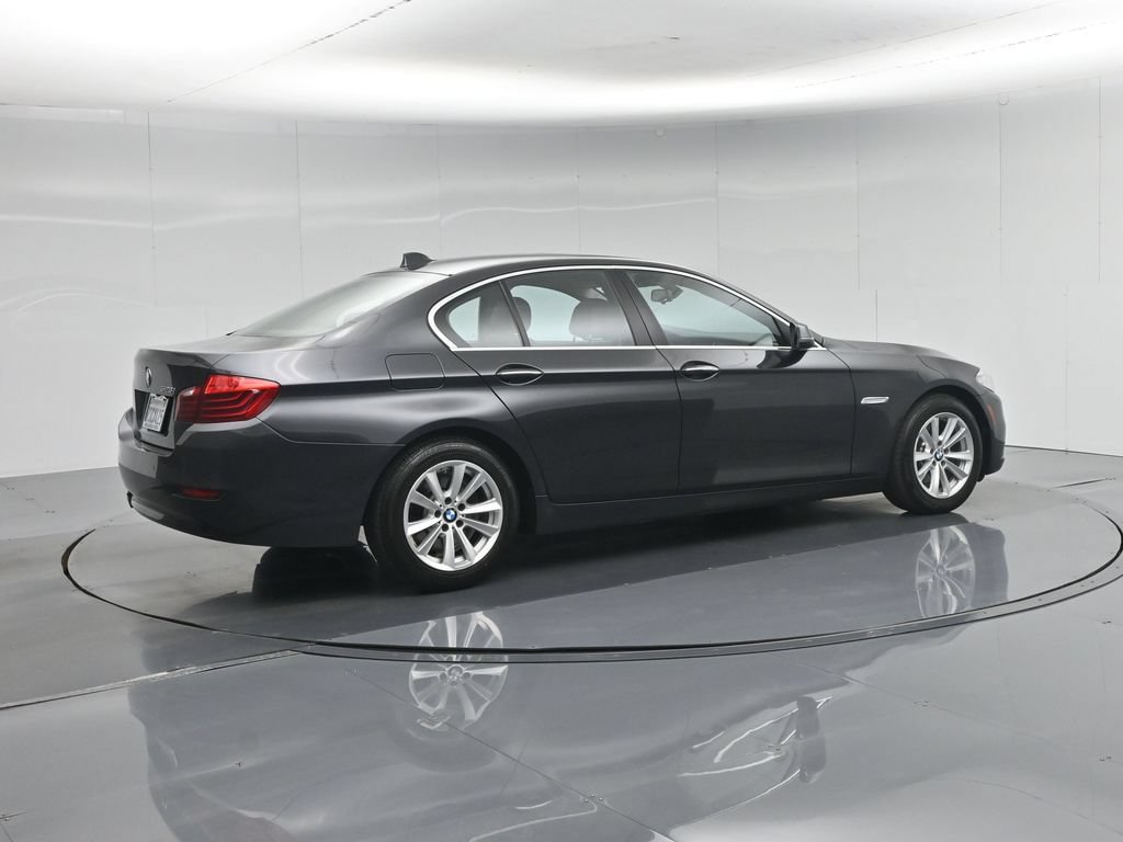 Used 2016 BMW 528i Sedan RWD image 29