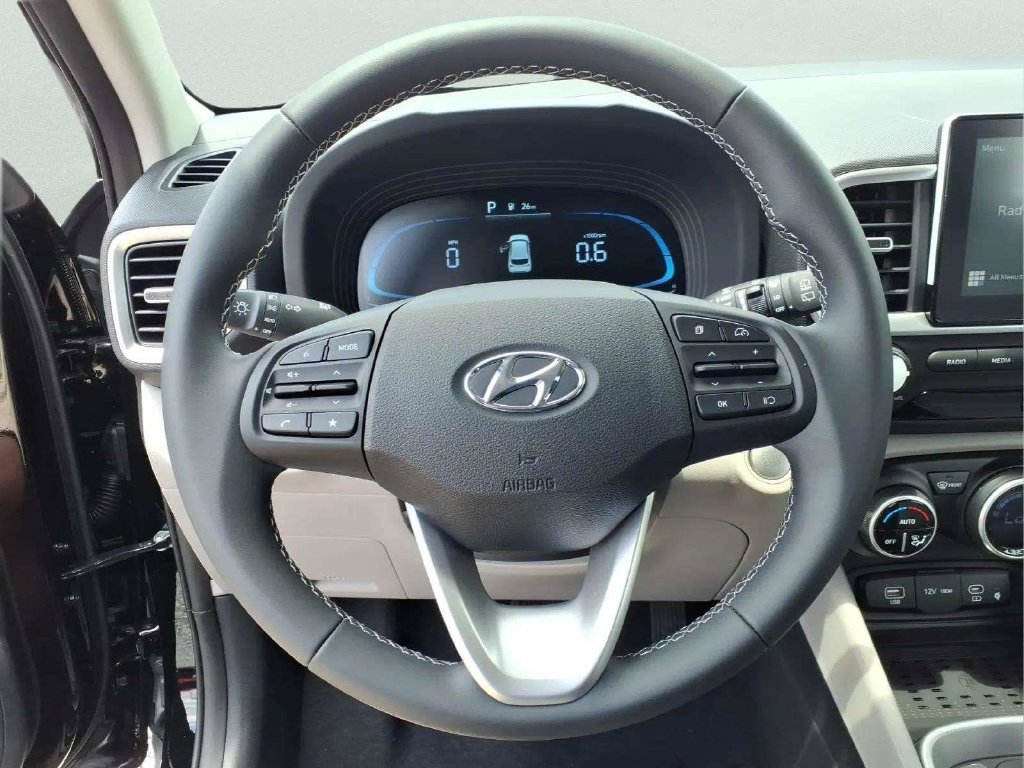 New 2026 Hyundai Venue SEL FWD image 14