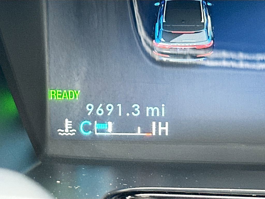 Used 2024 Lincoln Corsair Grand Touring w/ Equipment Group 301A image 12