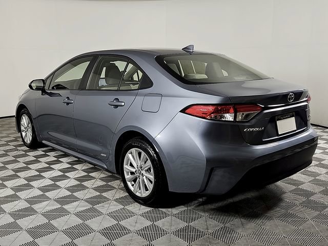 Used 2024 Toyota Corolla LE w/ LE Convenience Package AWD/4WD image 6