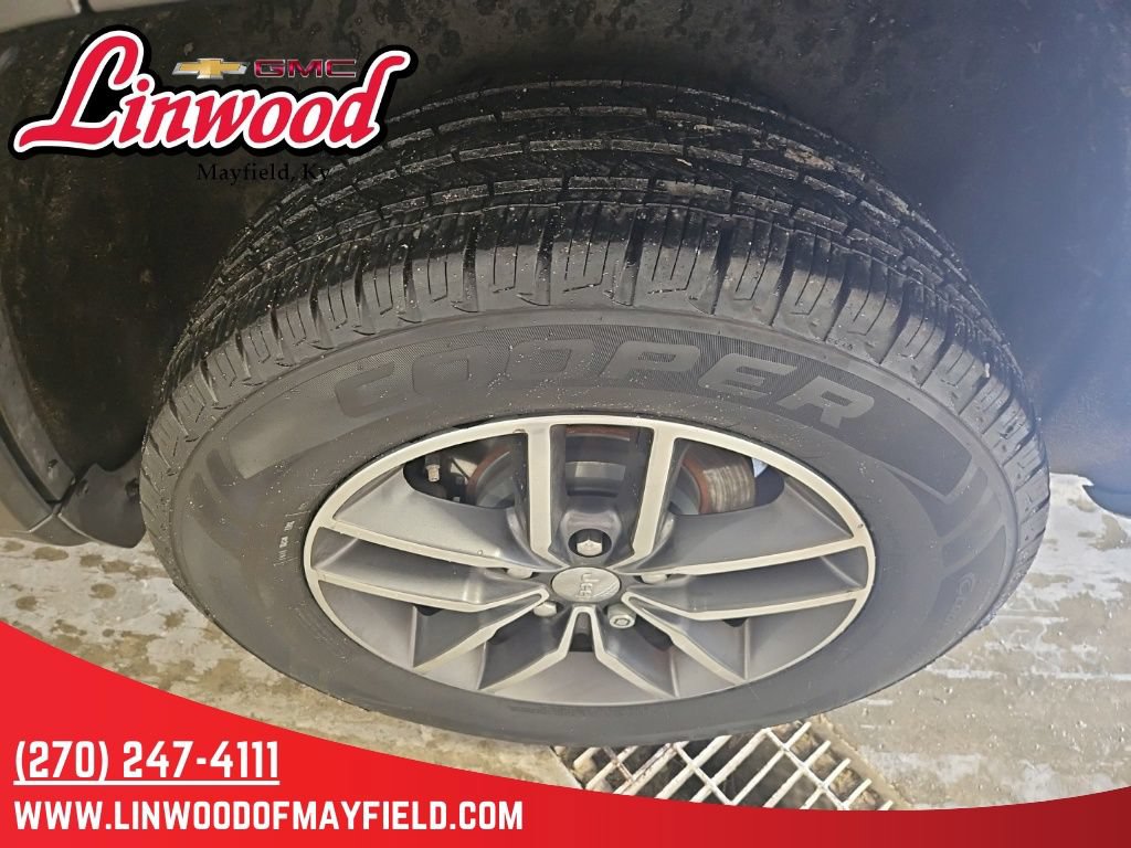 Used 2018 Jeep Grand Cherokee Limited AWD/4WD image 7