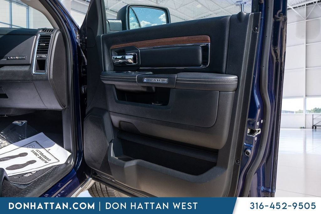 Used 2016 RAM 1500 Laramie AWD/4WD image 25