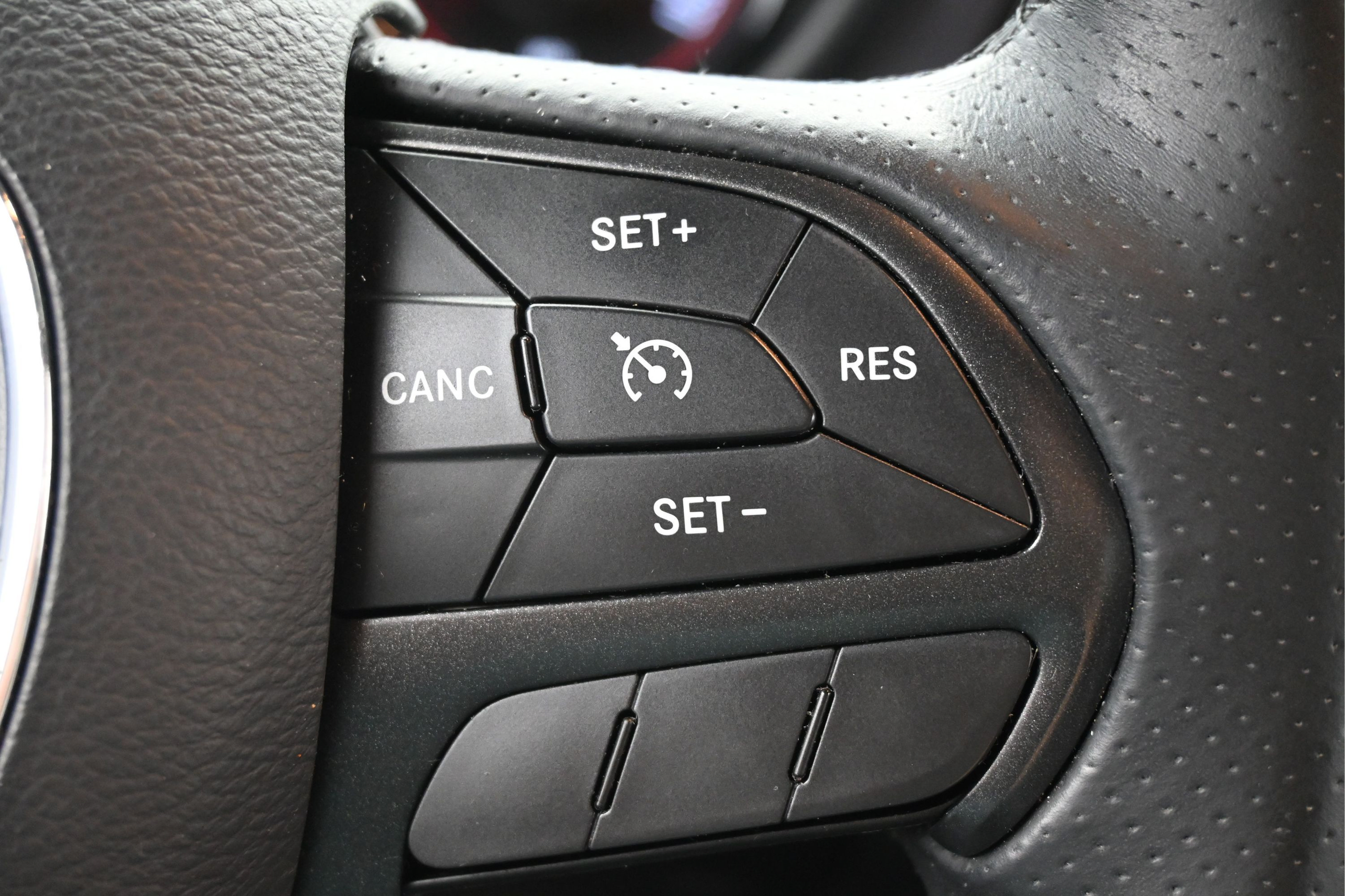 Used 2016 Dodge Challenger R/T Plus RWD image 15