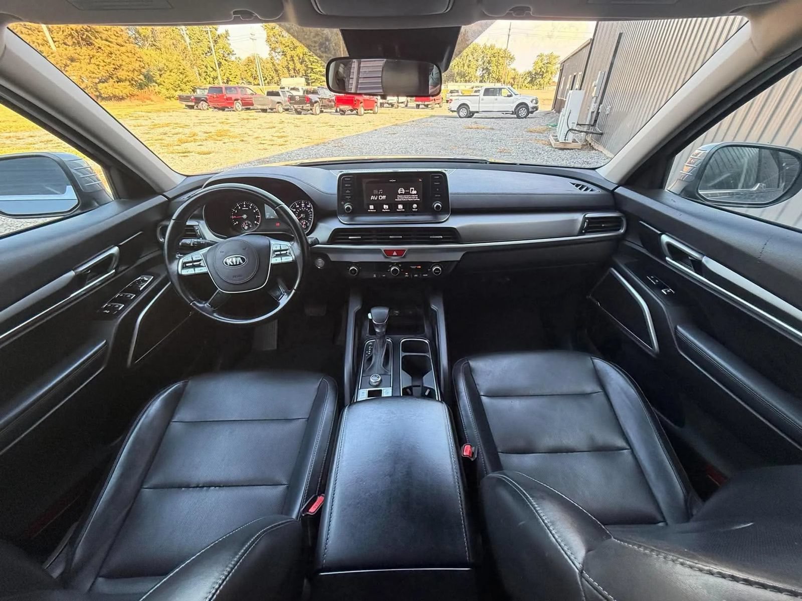 Used 2021 Kia Telluride LX FWD image 13
