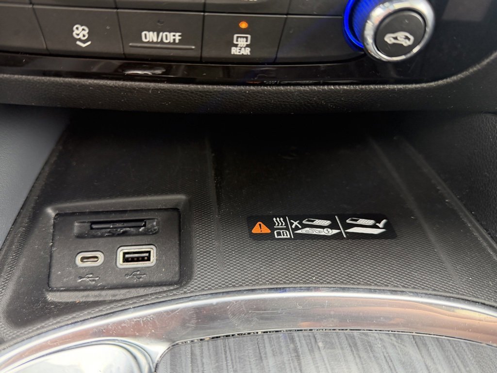 Used 2023 Buick Enclave Essence w/ Experience Buick Package image 36