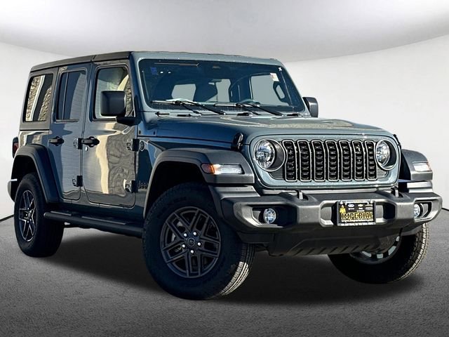 Used 2025 Jeep Wrangler Sport S image 2