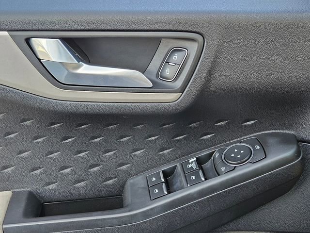 Used 2020 Ford Escape SE image 27