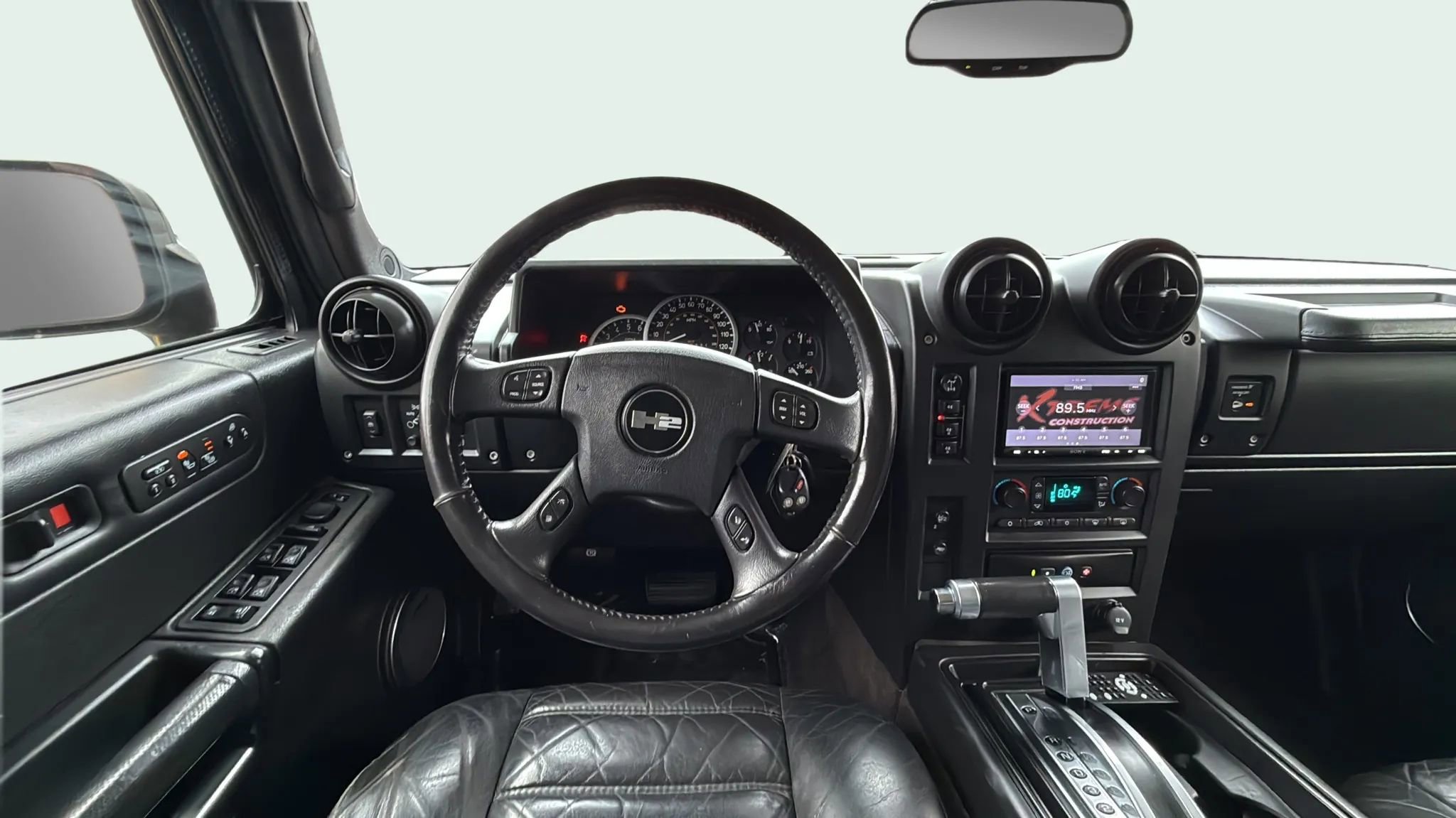 Used 2006 HUMMER H2 SUT Sport Utility Pickup 4D image 9