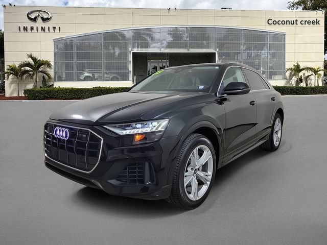 Used 2023 Audi Q8 Premium Plus AWD/4WD image 2