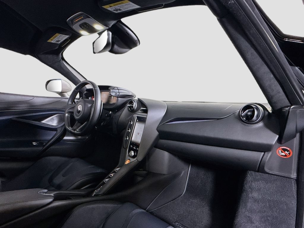 Used 2025 McLaren 750S RWD image 15