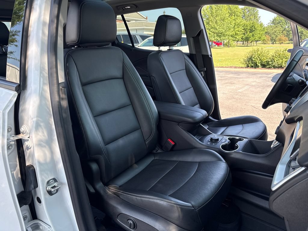 Used 2024 GMC Terrain SLT w/ Infotainment Package II AWD/4WD image 45