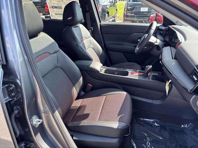 New 2026 Nissan Kicks SR w/ SR Premium Package AWD/4WD image 24