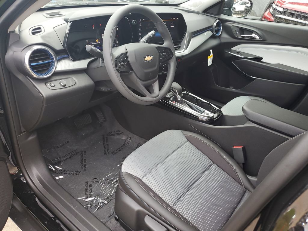 New 2026 Chevrolet Trax LT image 18