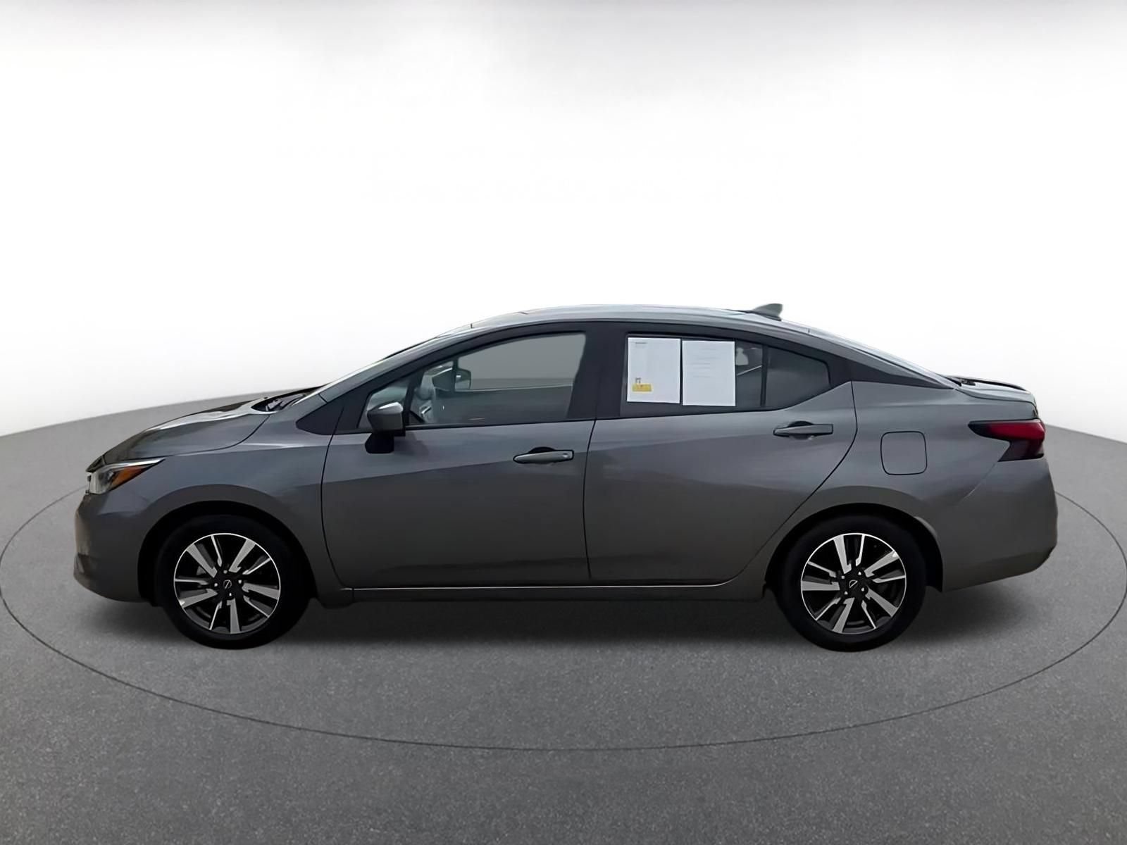 Used 2025 Nissan Versa SV FWD image 9