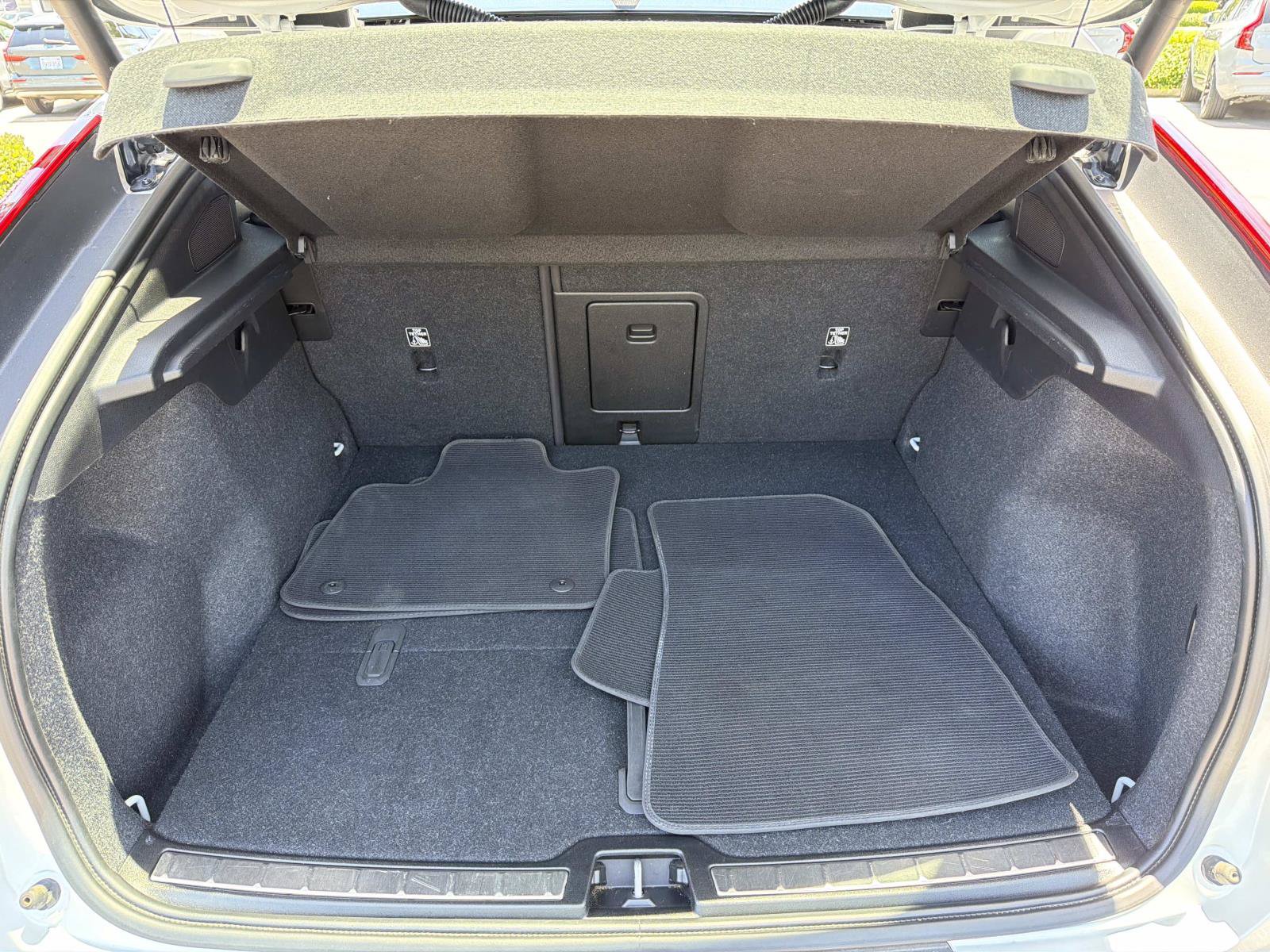Certified 2023 Volvo C40 P8 Recharge Ultimate AWD/4WD image 23