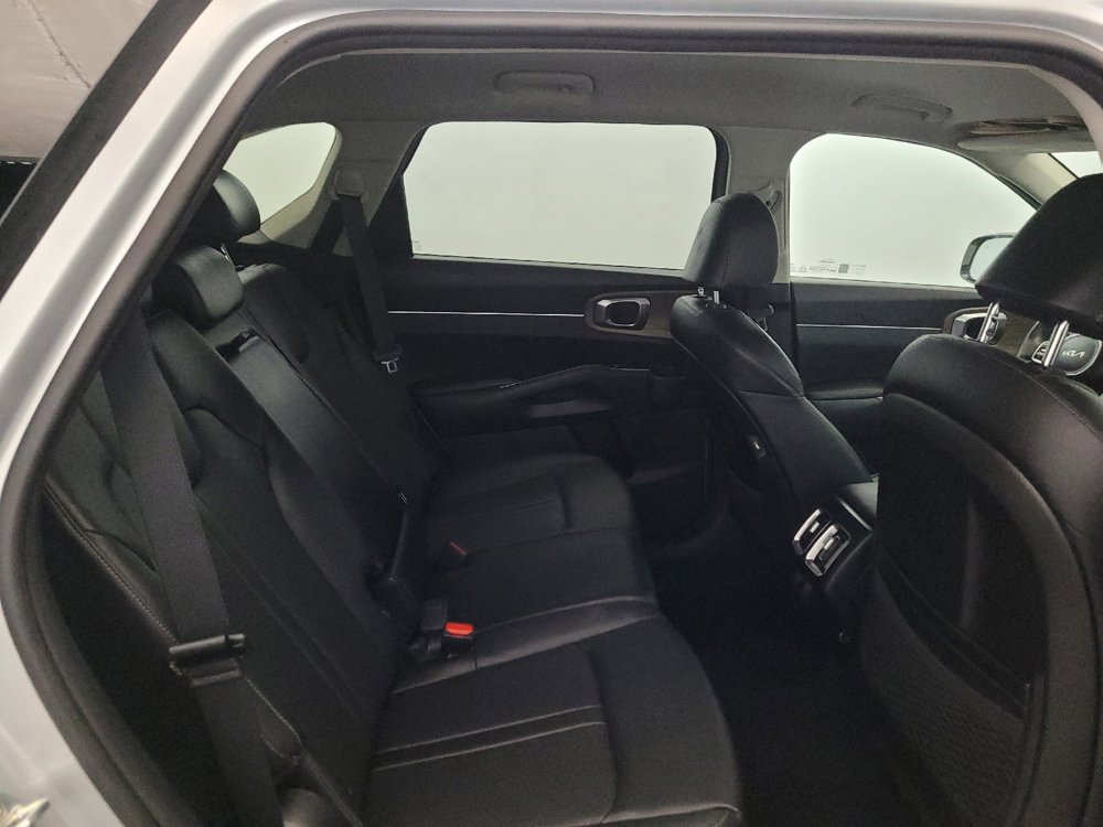 Used 2022 Kia Sorento S AWD/4WD image 19
