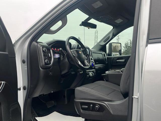 Used 2022 Chevrolet Silverado 2500 LT w/ Convenience Package image 2