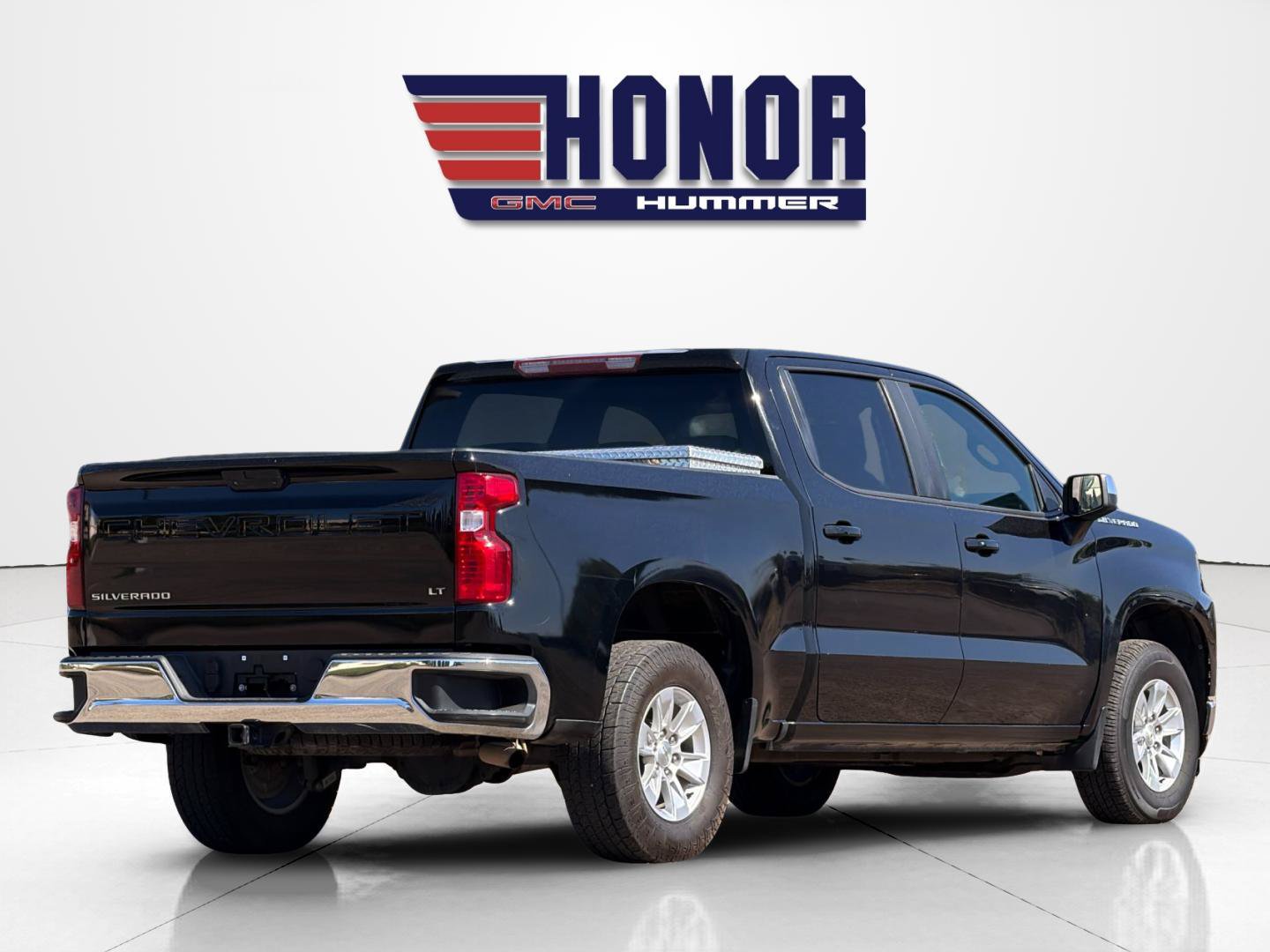 Used 2022 Chevrolet Silverado 1500 LT RWD image 4
