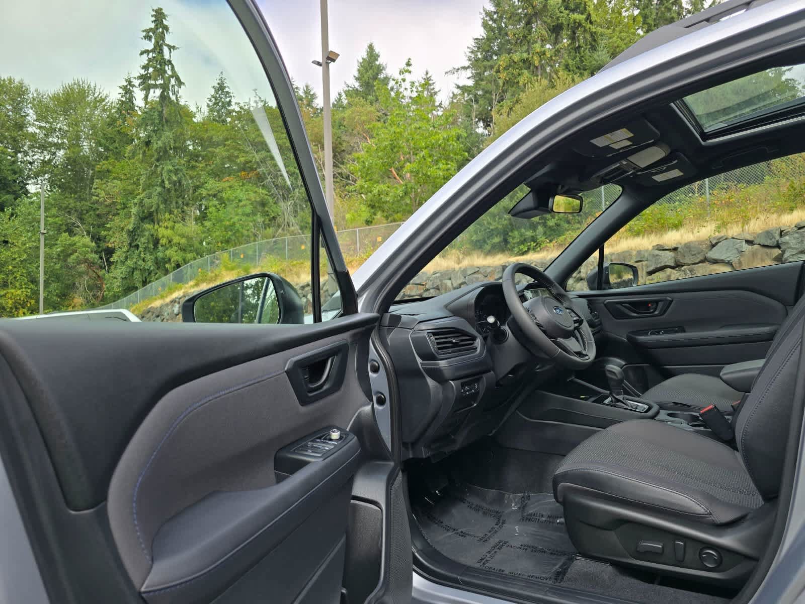 Certified 2025 Subaru Forester Premium AWD/4WD image 23